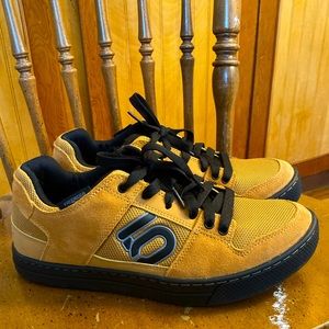 Five Ten by Adidas Freeride flat pedal cycling shoe- Men’s size 11